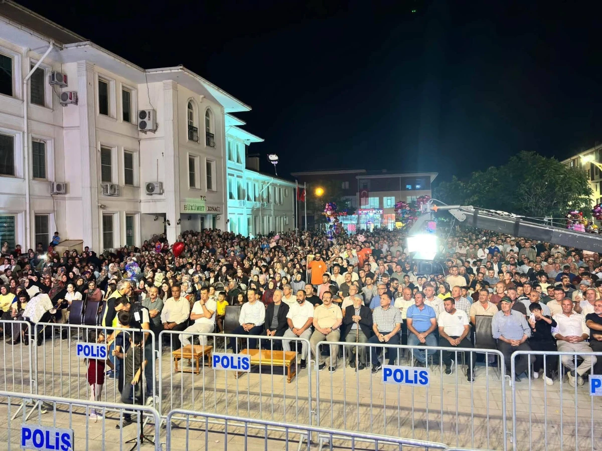 Eskil Belediyesi Konserinde Protokol Krizi