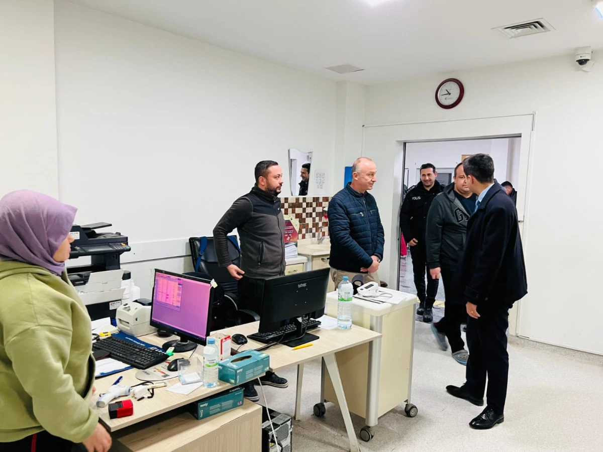 Kaymakam Soydaş&rsquo;tan Yılbaşı Mesaisindeki Personele Ziyaret