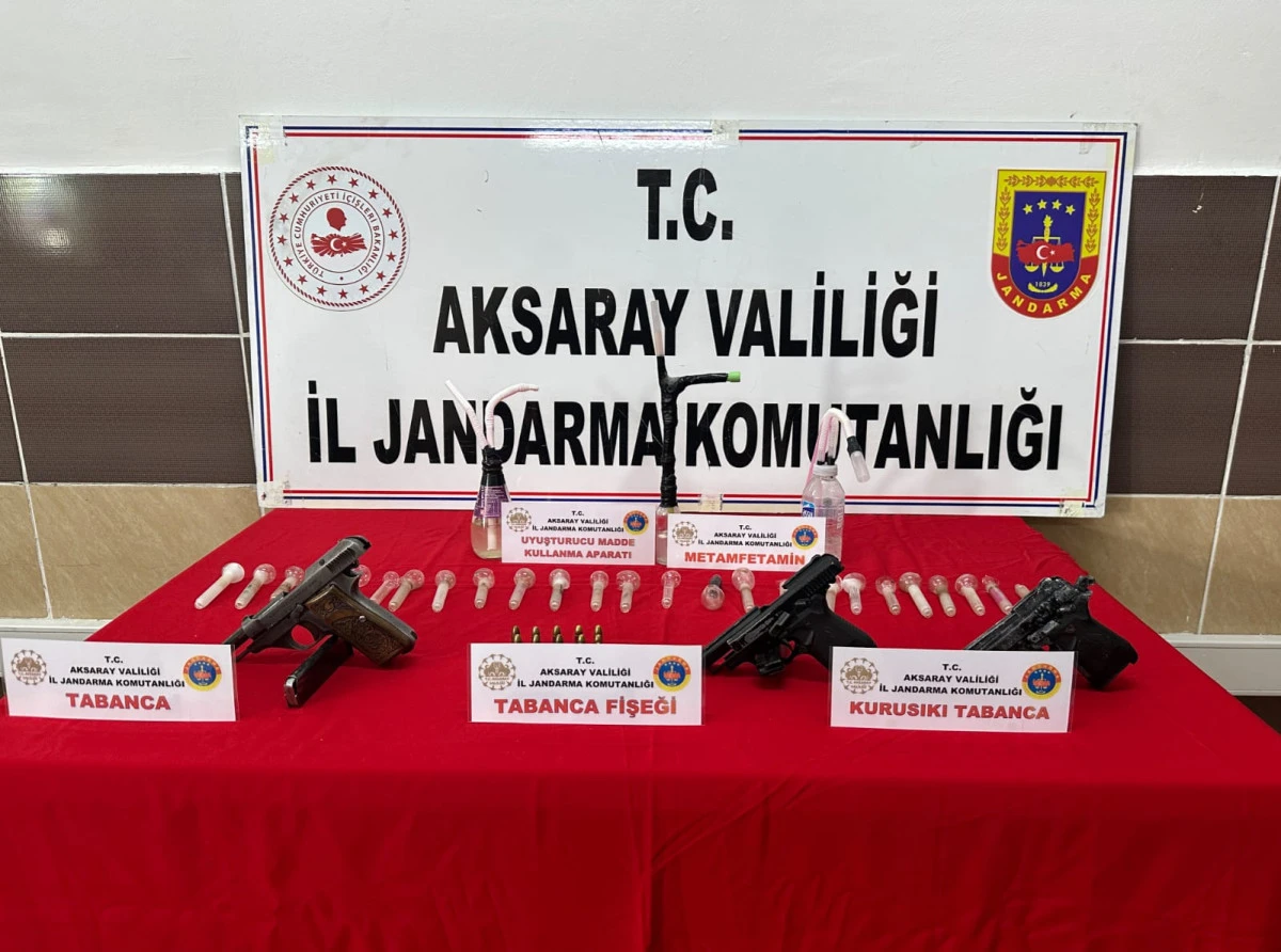 Ruhsatsız Silah ve Metamfetamin Ele Geçirildi