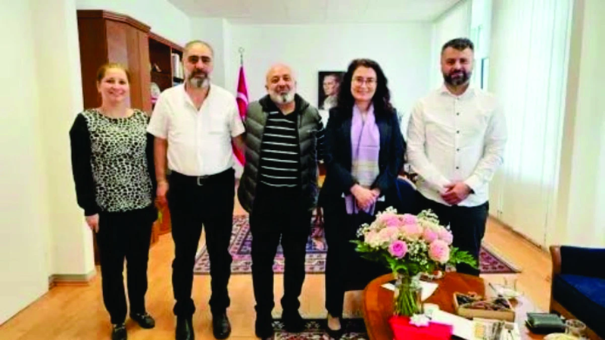 STUTTGART AKSARAYLILAR DERNEĞİNDEN KONSOLOSLUĞA NEZAKET ZİYARETİ